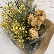 Trockenblumen Strauss mix "Yellow small mit Rosen"