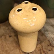 Gelbe Blumenvase aus Keramik mit 3 Öffnungen